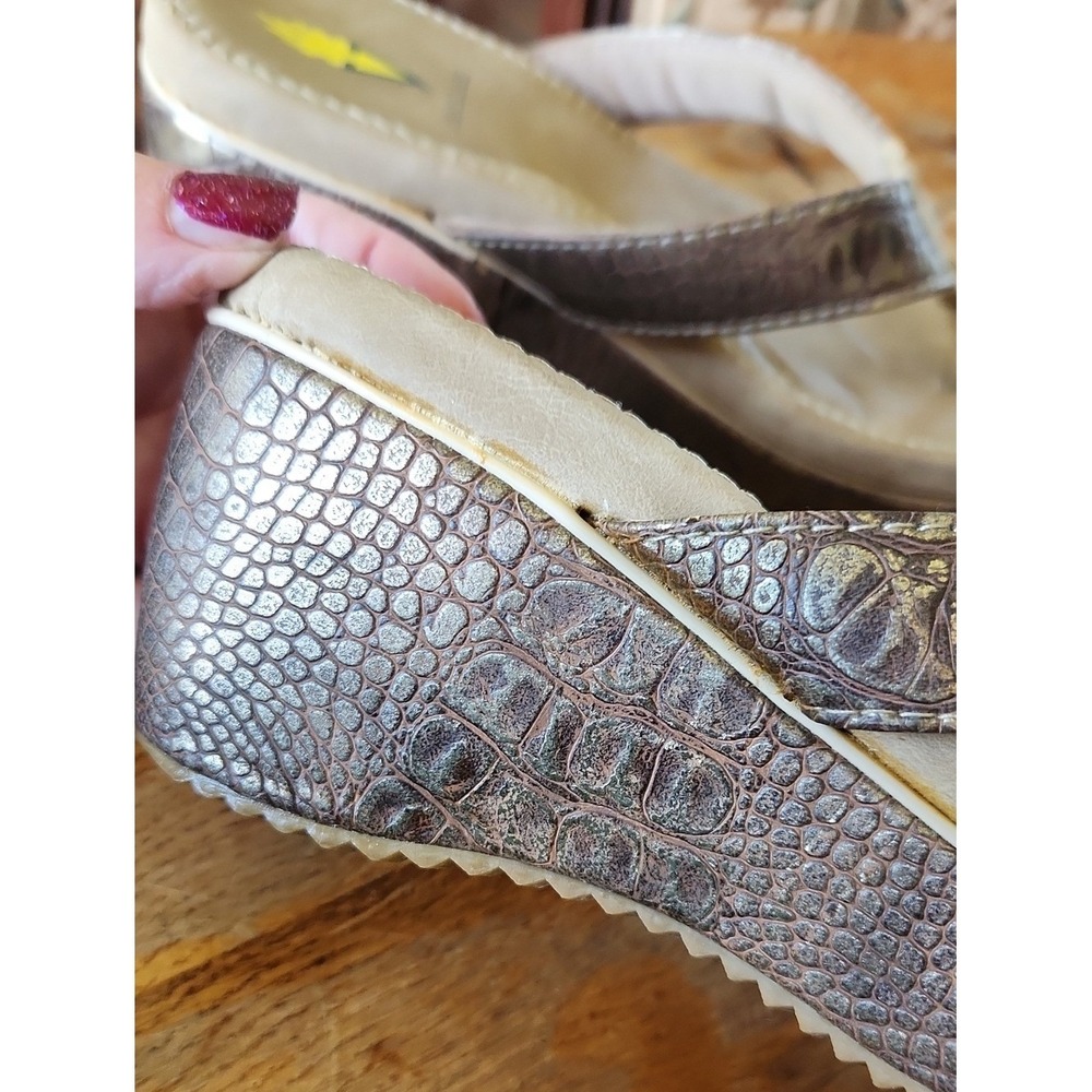 Volatile Croc Embossed Metallic Wedge Thong Flip Flop Platform Sandals Size 7 - Picture 13 of 16